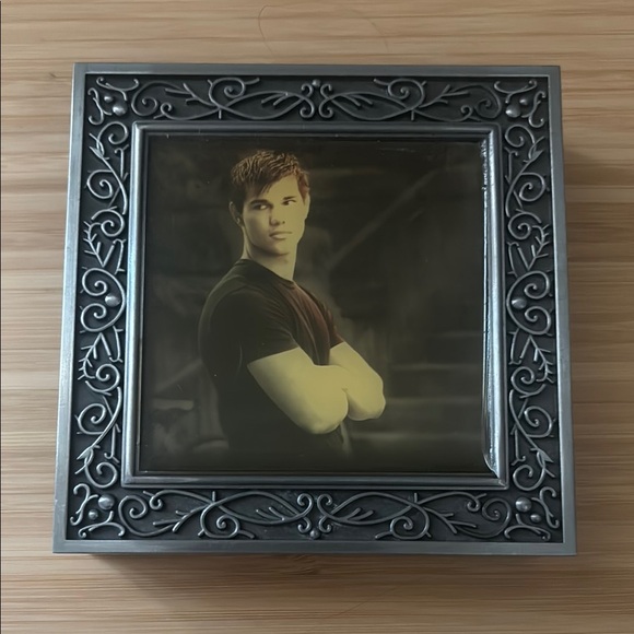 Twilight Eclipse Jewelry Box Jacob - Picture 1 of 4